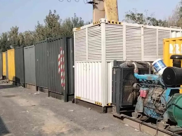 环翠200KW柴油发电机机组每小时油耗是多少？